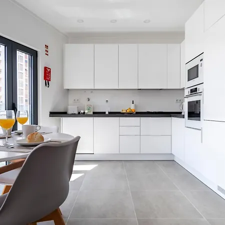 Ptm Riverview T2 Luxe 2nd Floor Apartment